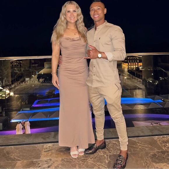 Elegant Tan Bodycon Dress - Picture 9 of 9